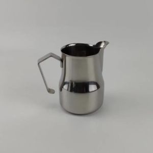 FFBH Thicken Milk Frothing Pitcher Italian Sharp Spout Froth Jug Integrated Stainless Steel Cup Indoor Leisure Practical Coffeeware 2Z6B7