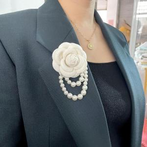 LIHUA Vintage Style Lady Corsage Tassel Camellia Flower Handmade Brooch Woman Brooch Fashion Jewelry Pin Shirt Collar Accessories Korean Style Brooch