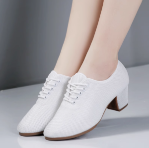 เต้นซัลซ่าห้องบอลรูมละตินเต้นรำรองเท้าแจ๊สผู้หญิงรองเท้าส้นสูงผู้หญิงรองเท้าผ้าใบทรงยอดนิยมทันสมัยสำหรับฝึกปฏิบัติผู้หญิง