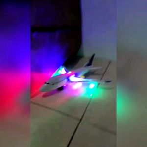 AIR PLANE 747 BUMB AND GO MAINAN PESAWAT TERBANG BUNYI DAN NYALA ADA LAMPU DI BADAN DAN SAYAP
