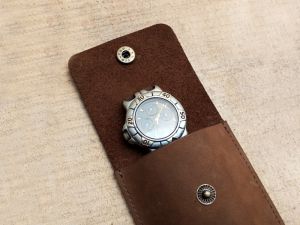 Dompet Tempat Jam Kulit Sapi Crazy Horse  Warna cokelat- Garansi 1 Tahun