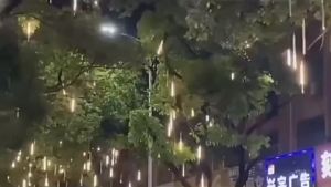 Fast shipping ( BUY 1 TAKE 1 ) Meteor Shower SolarPower/Solar/Plug in LED Christmas Lights 8 Tubes 30CM