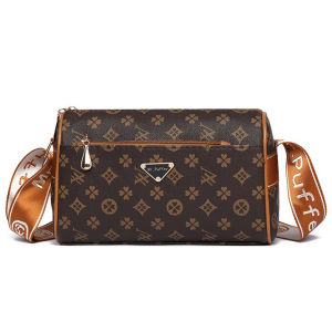 1663 ( READY STOCK ) PU SLING BAG EU FASHION HOUSE