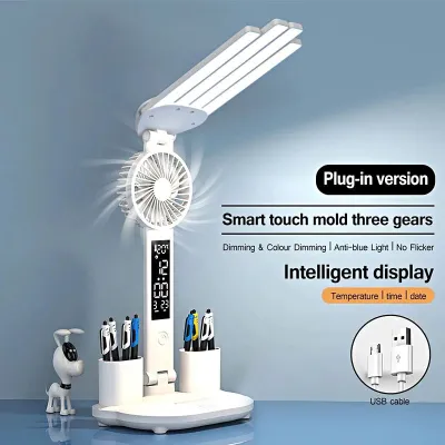 3 IN 1 Lampu Meja Multifungsi LED Lipat Empat Kepala dengan Kipas Jam Kalender Lampu Meja USB Isi Ulang Lampu Baca 3 Warna JBI