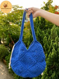 Bloom Granny Bag - Túi Len Handmade Đeo Vai Nữ Họa Tiết Hoa Nổi Granny Square Thời Trang