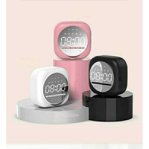 Loa Bluetooth Q12 Kiêm Đồng Hồ Báo Thức Đài FM Màn Hình Tráng Gương Hiển Thị Đèn Led - Loa Mini Siêu Trầm Đa Năng