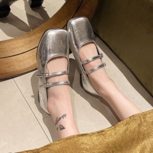 รองเท้าแมรี่เจนส้นแบนสไตล์นางฟ้าสไตล์ฝรั่งเศสสำหรับผู้หญิงรองเท้าหนังเล็กรองเท้าหัวเหลี่ยมปากตื้นรองเท้าเดียวสำหรับผู้หญิง