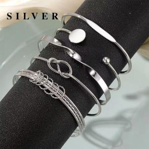 5PCS Set Punk Trendy Multilayer bracelet set for Women Elegant Gold silver Color Fashion Bangles Jewelry Party Jewelry Boho Handmade Shell Bracelets Set for Women Luxury Starfish Shell Pendant Bracelet Summer Beach