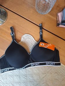 ชุดชั้นในไม่มีโครง สายทอสกรีน sport ใส่สวยใส่สบาย ผ้าเย็นรื่นยืดหยุ่นได้ดีจ้า สวมใส่สบายมะตะขอหลัง