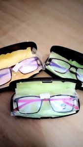 Kacamata anti radiasi  pria wanita 100% stk blu-ray cocok buat gamer frame kotak bonus kotak dan kain lap. pria wanita