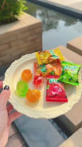 【YOOYEES】COD Mixed Fruit Peelable Gummy Candy 400g - Strawberry Orange Green Grape Mango - Fun to Peel Juicy Inside!Soft Chewy Jelly Candy Snacks for Kids & s - Perfect for Office Parties School TikTok Videos - Philippines Snack Lover Fav!