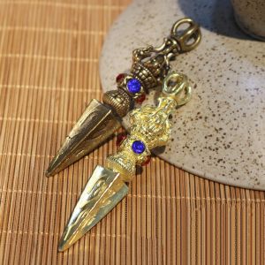 Tượng Chày Tây Tạng Kim Cương Bằng Đồng - Vẻ Đẹp Của Sự Thanh Tịnh và Sức Mạnh Linh Thiêng (Kích Thước: 2 x 9cm)