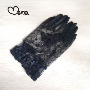 ถุงมือลูกไม้เด็กผู้ใหญ่ สีดำข้อสั้น มีเลื่อม ข้อมือแต่งระบายลูกไม้