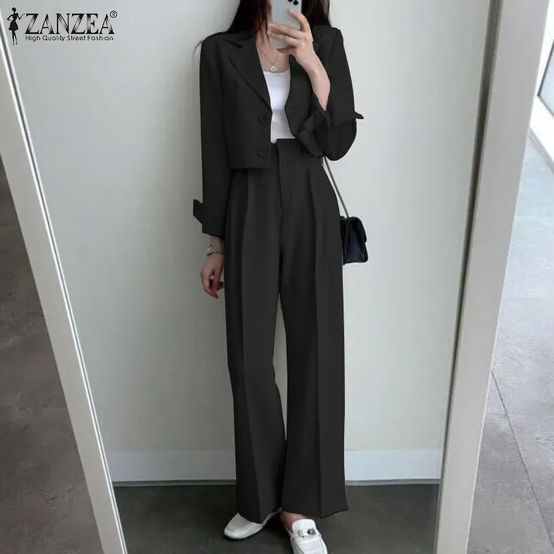 Long-Sleeve Cropped Blazer / Straight Leg Dress Pants