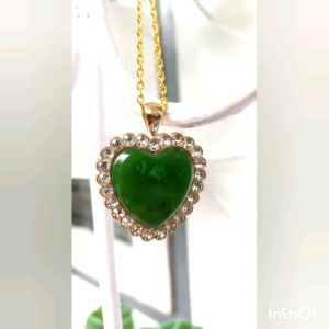 PERHIASAN KALUNG LIONTIN BATU GIOR HIJAU ACEH