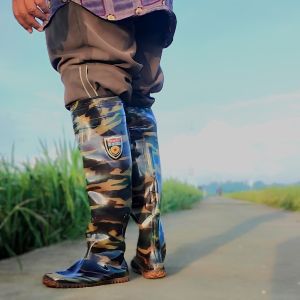 SEPATU BOOT AP KARET PANJANG 55CM PETANI SAWAH ANTI KEONG SEPATU BOOTS KARET PANJANG PRIA