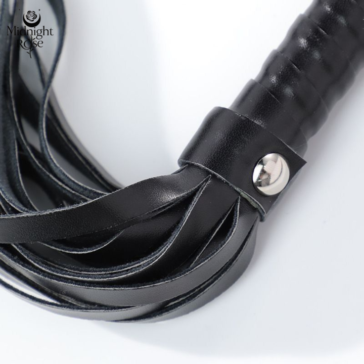 %E3%80%90Ready%20Stock%E3%80%91Midnight%20Rose%C2%A0%F0%9F%8C%B9%20PU%20Leather%20Tassel%20Ribbon%20%7C%20Performance%20Stage%20Prop%20%7C%20Dance%20&%20Fashion%20Accessory%20-%20Image%203