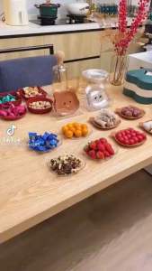 Set 8 Đĩa Nhựa Hình Gấu Cao Cấp Ngộ Nghĩnh Bài Trí Thức Ăn Cho Bé Và Cả Gia Đình Tặng Kèm Khay Đựng