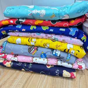 BAYIe - Set Lengkap Bed Cover Bayi Anak + 2 Bantal + 2 Guling Motif Karakter Size 60x 80 cm Free TAS /Selimut Bayi/Matras tempat tidur Bayi/Bedcover Set/Kado Lahiran / Perlengkapan Bayi