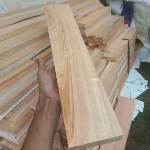 Papan Kayu Lembaran 2 Meter Mahoni Ukuran Tebal 2cm Lebar 10cm Panjang 70cm Serut Halus Amplas Halus