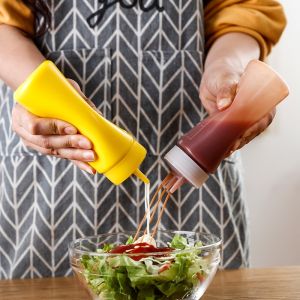 3 Holes Squeeze Bottle Plastic Oil Vinegar Bottles Condiment Dispenser Sauce Bottle Ketchup Salad