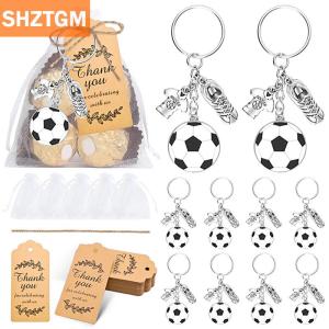 [COD] SHZTGM 10ชุดของขวัญปาร์ตี้ฟุตบอล DIY รองเท้าฟุตบอลพวงกุญแจลูกบอลประกอบด้วยพวงกุญแจถุงผ้าโปร่งบางและขอบคุณแท็กคราฟท์