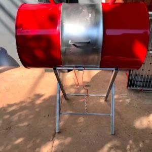 เตาอบถ่านใหญ่มากจัมโบ้ 100 ลิตร ส่งได้พิเศษ แดงสวย คละสี กว้าง 46 ยาว 80 สูง 90 ซม. อบย่างถ่านปล่องควัน ปิ้งและย่างในเดียวกันมีช่องปล่องถ่าน งานมตราฐานอัพเกรด อบย่างปิ้ง ได้ตามรูปค่ะ