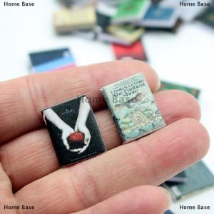 [COD] Home Base 10ชิ้นบ้านตุ๊กตาจิ๋วนิตยสารหนังสือนิยายโมเดลตุ๊กตาอุปกรณ์ตกแต่งฉากบ้าน