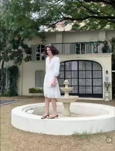 White Dress for Women with a Sense of Sophistication Beach Vacation Beach Dress Cotton and Linen V-neck ite Light Luxury French Style Slimming 121239-A