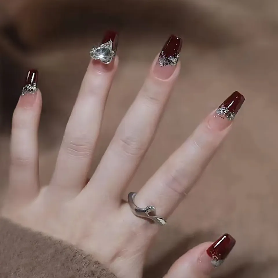 Bộ 24 móng tay giả nail box mã 153 đính đá, đính charm xinh xắn. | Shopee  Việt Nam