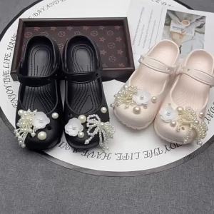 [Free Shipping] 2026 Summer Ballet-Style WomenS Croc Shoes With Heavy Pearl Camellia Embellishments Fashionable Outdoor Soft-Soled Non-Slip Closed-Toe Slippers