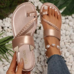 Free Shipping New Summer WomenS Slippers Large Size One-Strap Design Fashionable And Comfortable Flat-Soled Toe-Covering Style