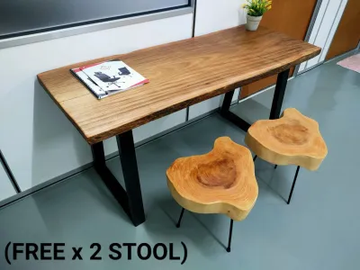 (FREE 2 STOOL) Solid Wood Slab Office Table 150 x 55 x 75CM Natural Coating Surian Batu Live Edge Slab Wood / Slab Wood