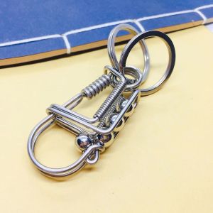 2H 304 Stainless Steel Car Accessories Pendant Bird Key Chain Stainless Steel Hanging Buckle White Steel Belt Key Chain Internet Celebrity Womens Buddha Head