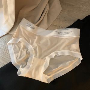 ZEEMIN Letter Printed Summer Ice Silk Panties Thin Cotton Crotch Seamless Ice Silk Briefs Female Lingerie Ruffle