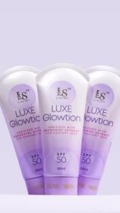 Luxe Skin Glowtion SPF50 Body Lotion Glow Shimmer Hydrating Bakuchiol 90ml