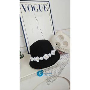Mũ Dạ Vành Khum Viền Hoa Ngọc Phối Lưới Che Mặt Qúy Phái