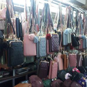 TAS SELEMPANG HP DAN UANG/DOMPET HP BEHEL RENDOM MASAKINI UK19X11CM