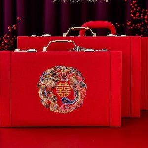 Hộp vali nạp tài sính lễ cưới trang sức khăn áo phụ kiện hầu đồng