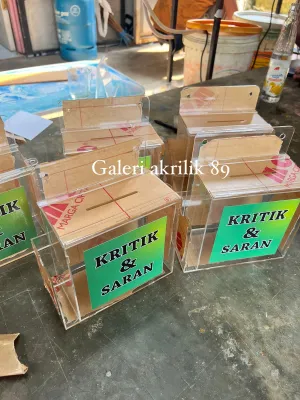 Kotak Saran Akrilik Acrylic Terbaik