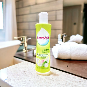Chai DDVS Phụ Nữ Lactacyd Soft & Silky Dưỡng Ẩm 250ml + Odor Fresh Ngăn Mùi 24H 250ml