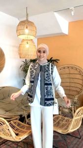 Atasan Tenun Wanita - Laira Blouse