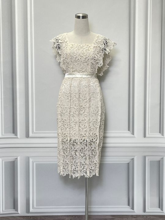 Váy ren dáng xòe phối trắng đen họa tiết hoa V457