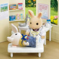 Sylvanian Families® - Country Doctor - Country Clinic. 