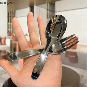 🔥🔥🔥 ช้อนกลมทำจากสแตนเลสด้ามยาวสำหรับมื้อค่ำสีแดงสีทองช้อนคนทำของหวานสำหรับเครื่องครัวอุปกรณ์เสริมในครัว