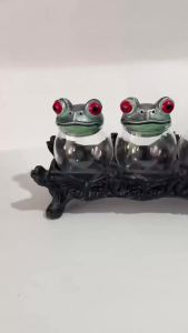 Witchy Frog Apothecary Spice Jars Handcrafted Vintage Glass Storage Jars with Red-Eyed Frog Lids Gothic Kitchen Herb Teas Food Storage Containers for Home Decor Fun Display (3-piece set)