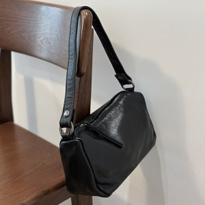 BeeGreen Women 100% Soft Genuine Leather Shoulder Bag High Quality Plain Underarm Bag Fashion Pillow Bag Versatile Sling Bag