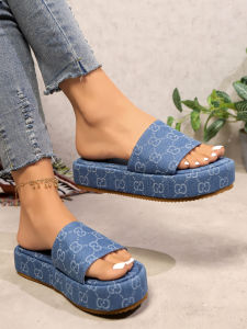 [Free Shipping] Plus-Size Thick-Soled Slippers For Women Designed For Outdoor Wear Featuring A 2026 Summer Collection With Letter Prints And A One-Strap Design