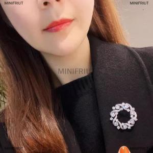 [COD] MINIFRIUT Fashion Silver Rhinestone Round Wreath Brooches For Women Clothing Coat Jewelry Accessries Gift