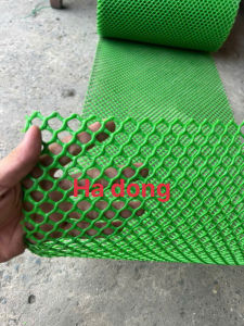 ( Khổ cao 50cm hoặc cao 1m x dài 1m ) Lưới nhựa mủ Màu Xanh làm chuồng trại chăn nuôi chất lượng